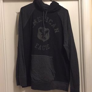 Men’s American Eagle T-shirt hoodie